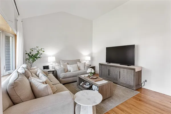 $489,000 | 26 Manning Drive, East Providence, RI 02915