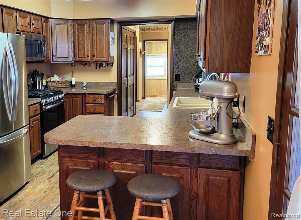 1303 Maple Grove Road Lapeer, MI 48446 - Photo 12 of 38