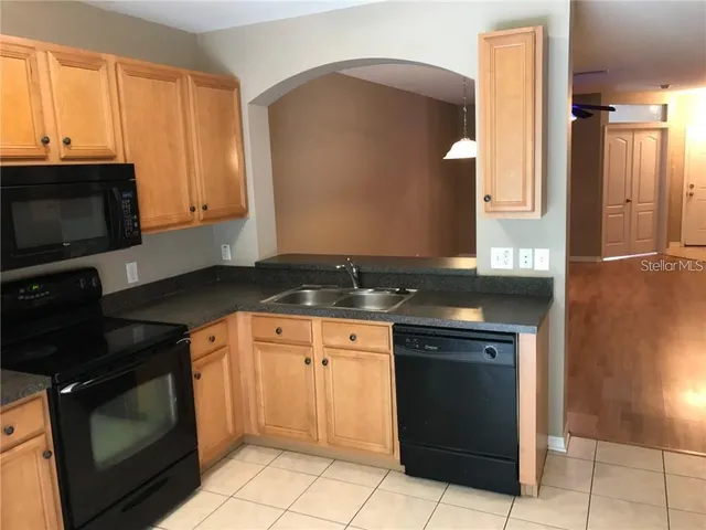 $1,995 | 15776 Fishhawk Falls Drive, Lithia, FL 33547