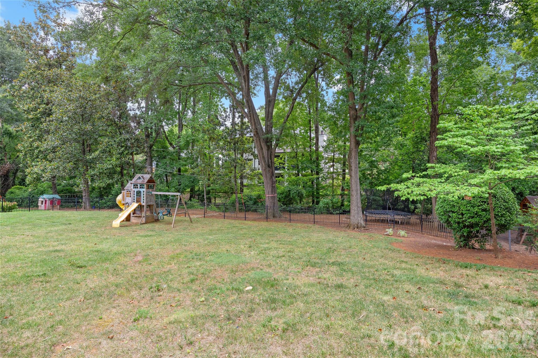 2719 Inverness Road Charlotte, NC 28211 - Photo 42 of 43 Gallery Image 42