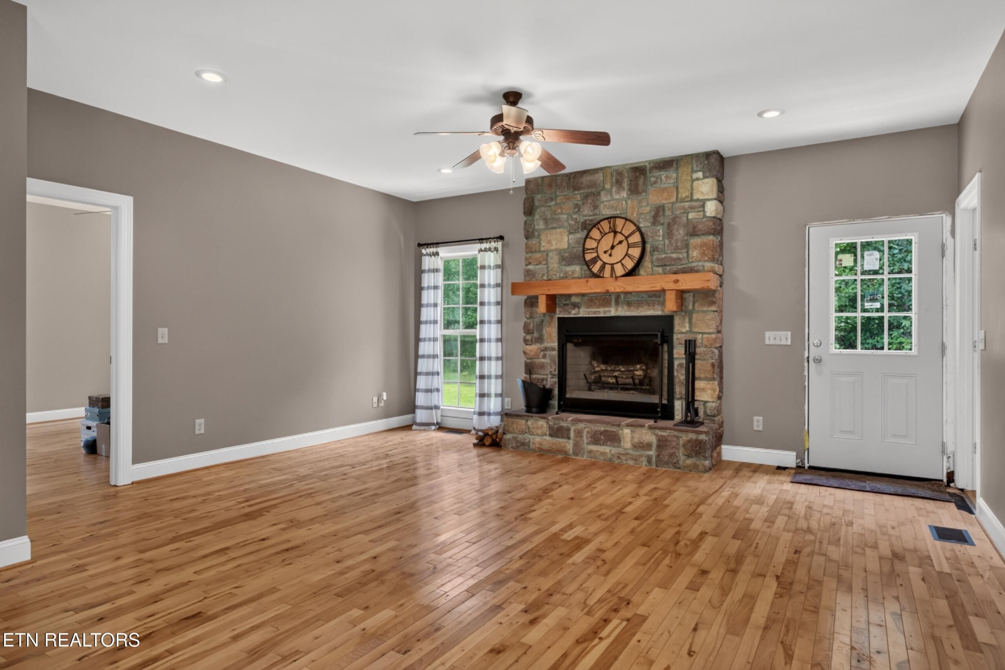 813 Mayland Road Crossville, TN 38571 - Photo 9 of 60 Gallery Image 9