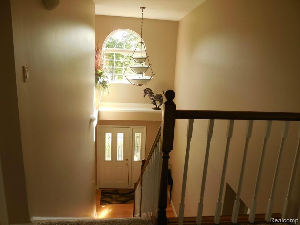 9939 North Eston Road Clarkston, MI 48348 - Photo 11 of 27 Entrance.jpg