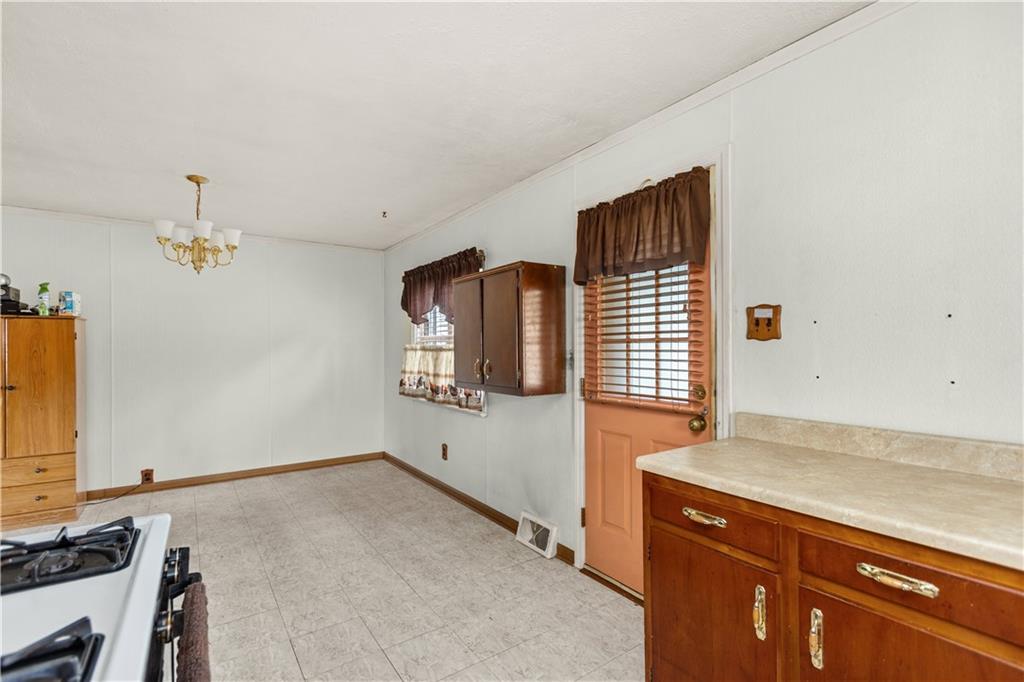 105 Campmeeting Road Clinton, PA 15026 - Photo 14 of 30 Gallery Image 14