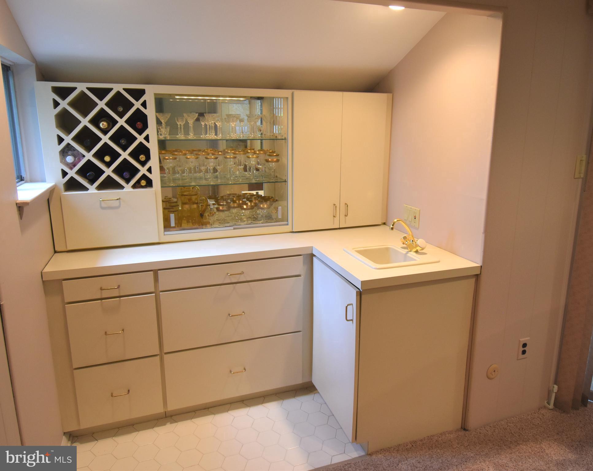 8 Forge Lane Cherry Hill, NJ 08002 - Photo 12 of 23 a utility room with dryer and washer