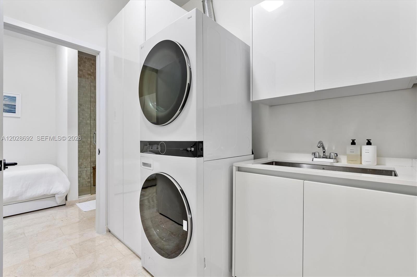 88 Southwest 7th Street, Unit 4001 Miami, FL 33130 - Photo 65 of 75