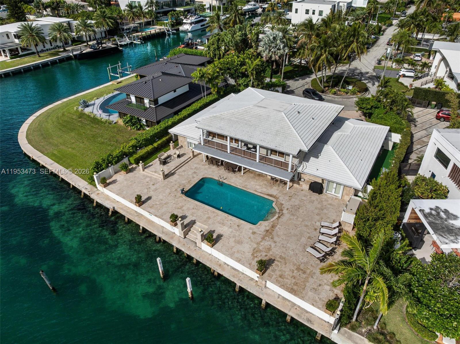 1990 Northeast 119th Road North Miami, FL 33181 - Photo 36 of 42