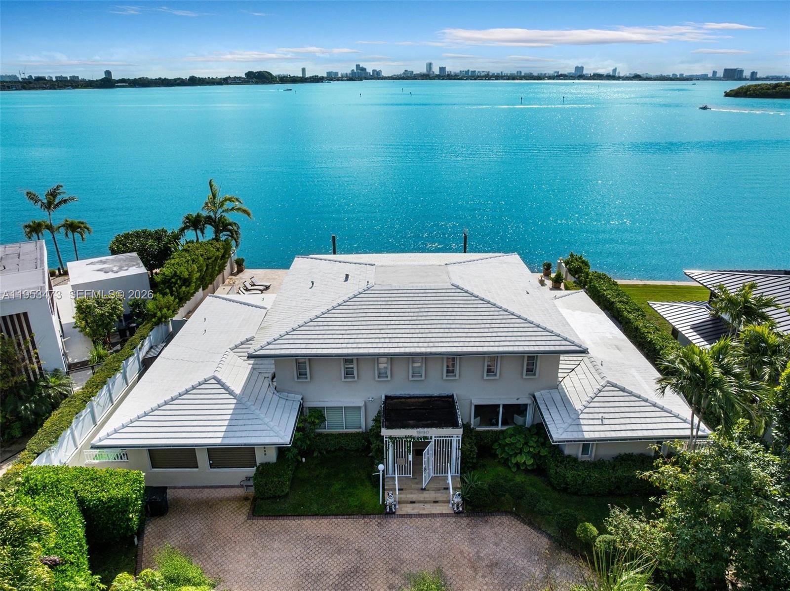 1990 Northeast 119th Road North Miami, FL 33181 - Photo 41 of 42