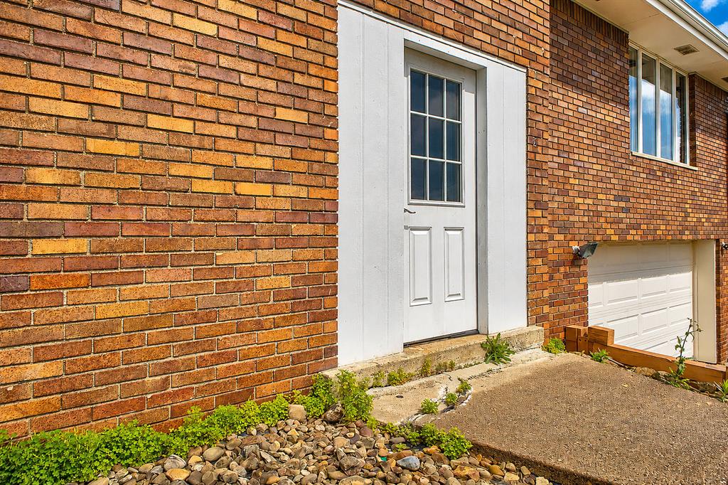 177 South Thompson Irwin, PA 15642 - Photo 32 of 36