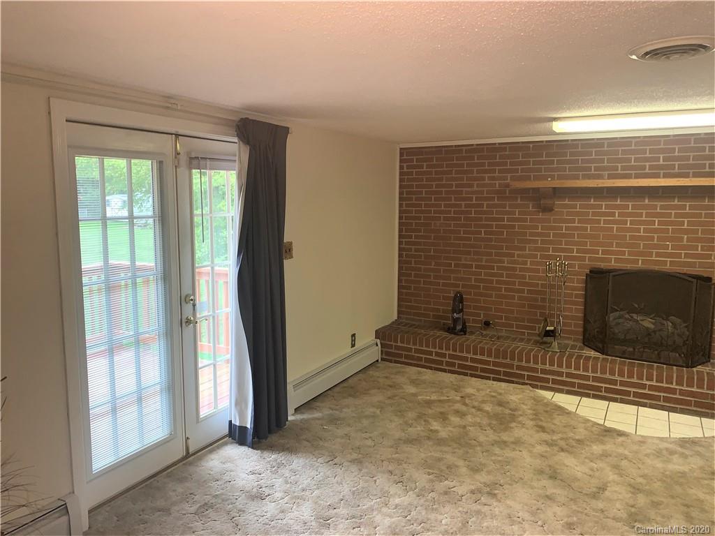 134 Fisher Road Brevard, NC 28712 - Photo 4 of 26 Gallery Image 4
