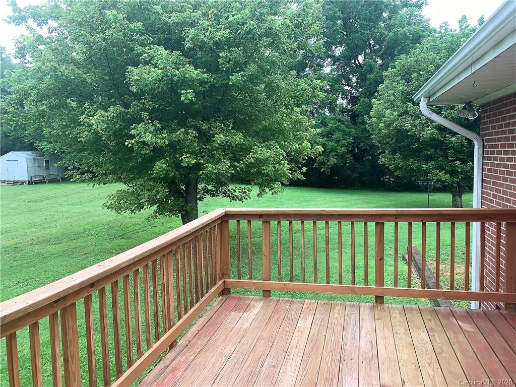 134 Fisher Road Brevard, NC 28712 - Photo 6 of 26 Gallery Image 6