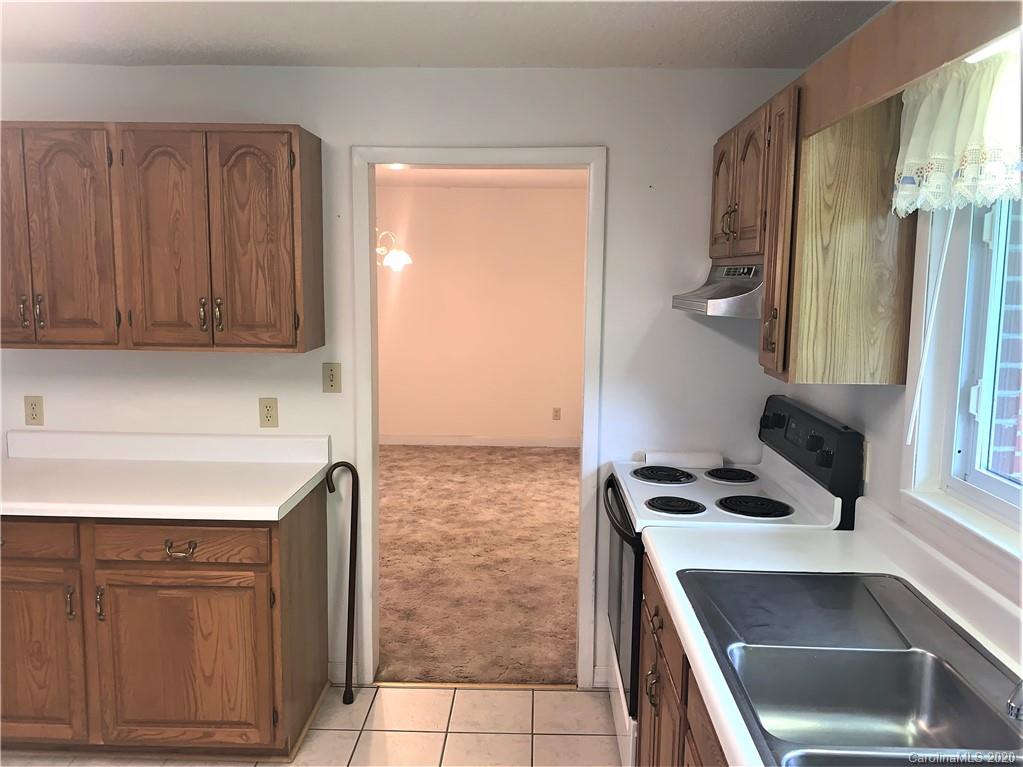 134 Fisher Road Brevard, NC 28712 - Photo 9 of 26 Gallery Image 9