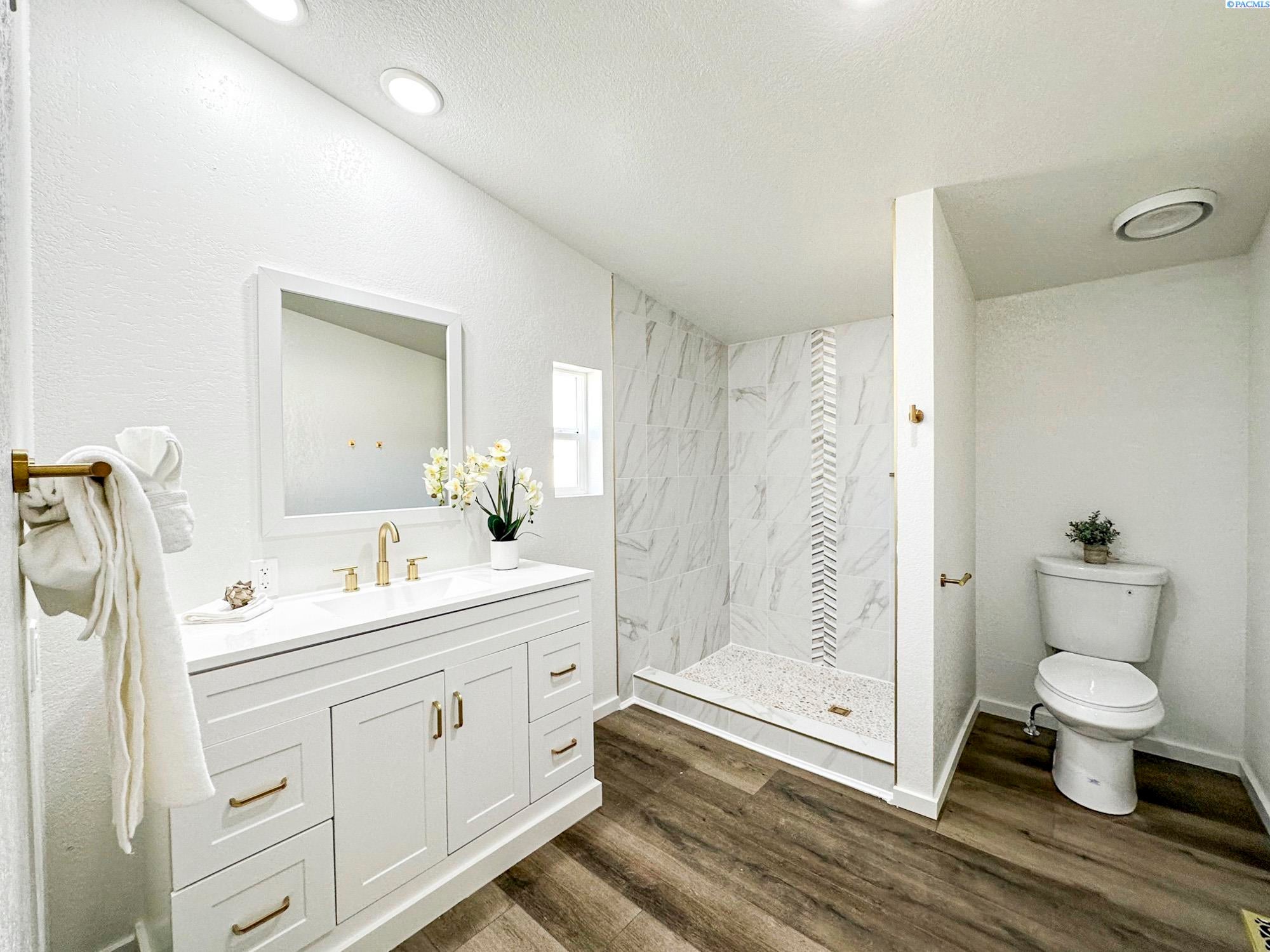 200802 East Game Farm Road, Unit 237 Kennewick, WA 99337 - Photo 15 of 17 Gallery Image 15