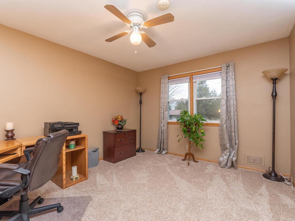 4821 Drake Road Golden Valley, MN 55422 - Photo 16 of 28