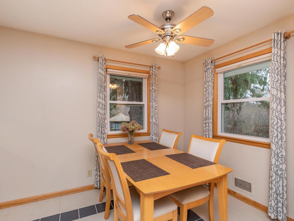 4821 Drake Road Golden Valley, MN 55422 - Photo 10 of 28