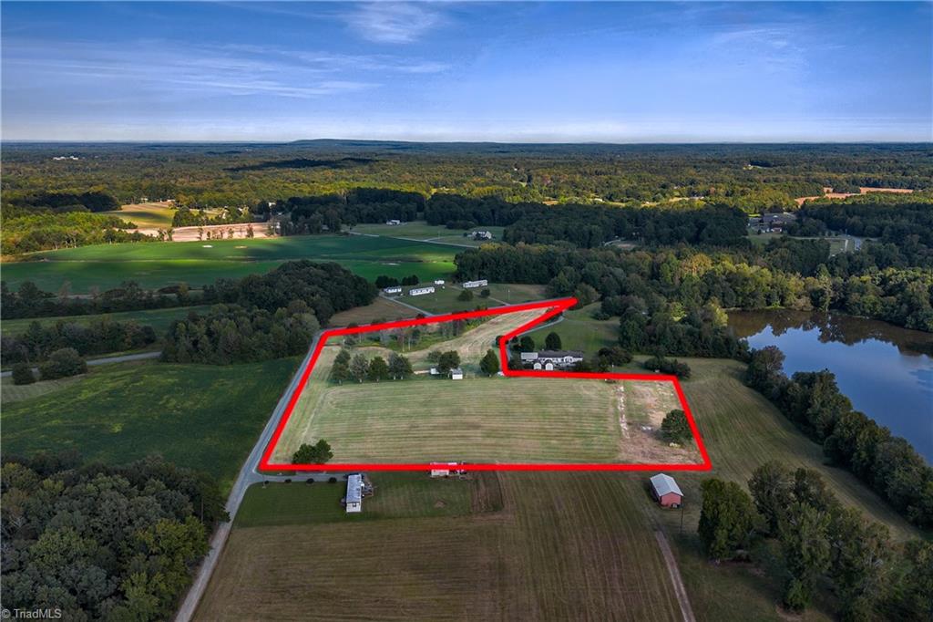 5848 Coble Church Road Liberty, NC 27298 - Photo 4 of 12