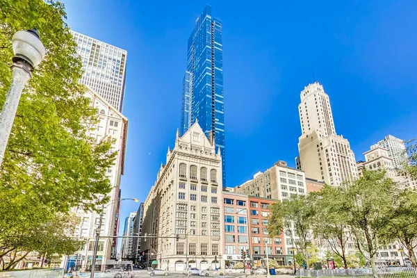 $1,195,000 | 60 East Monroe Street, Unit 4002, Chicago, IL 60603