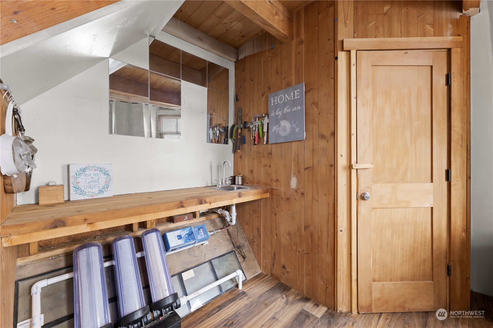 1705 Perkins Lane West Seattle, WA 98199 - Photo 18 of 28