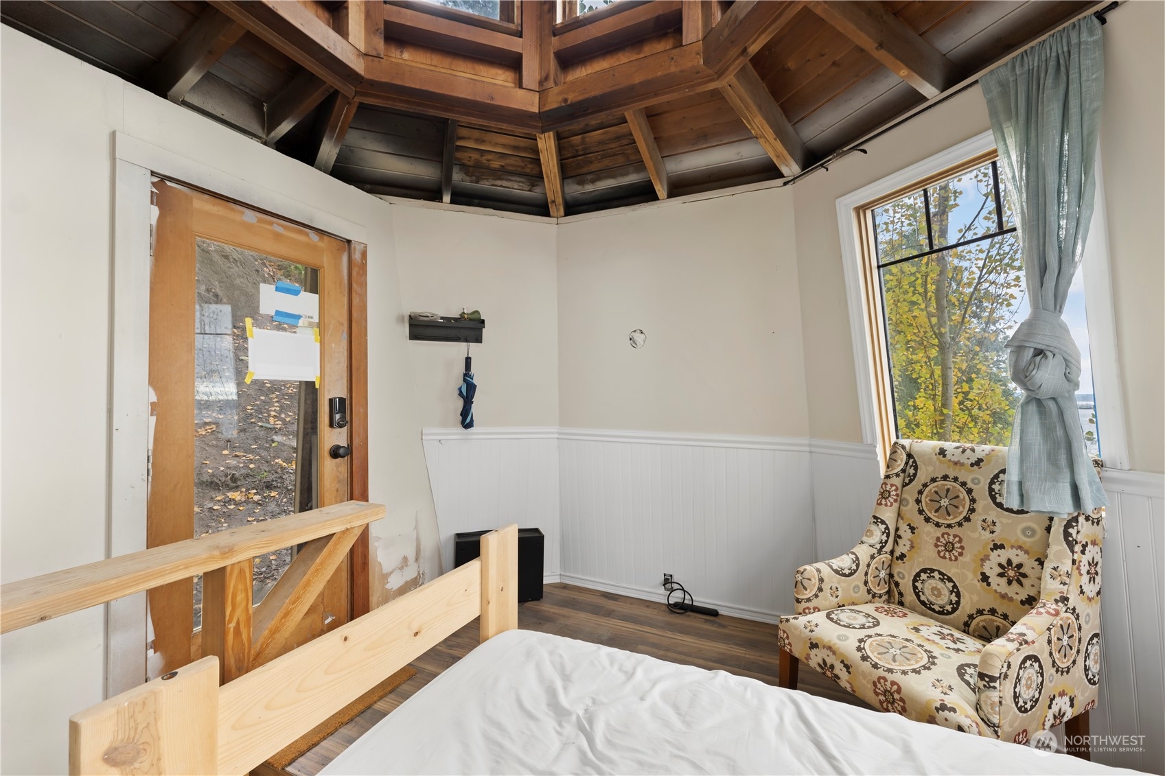 1705 Perkins Lane West Seattle, WA 98199 - Photo 24 of 28