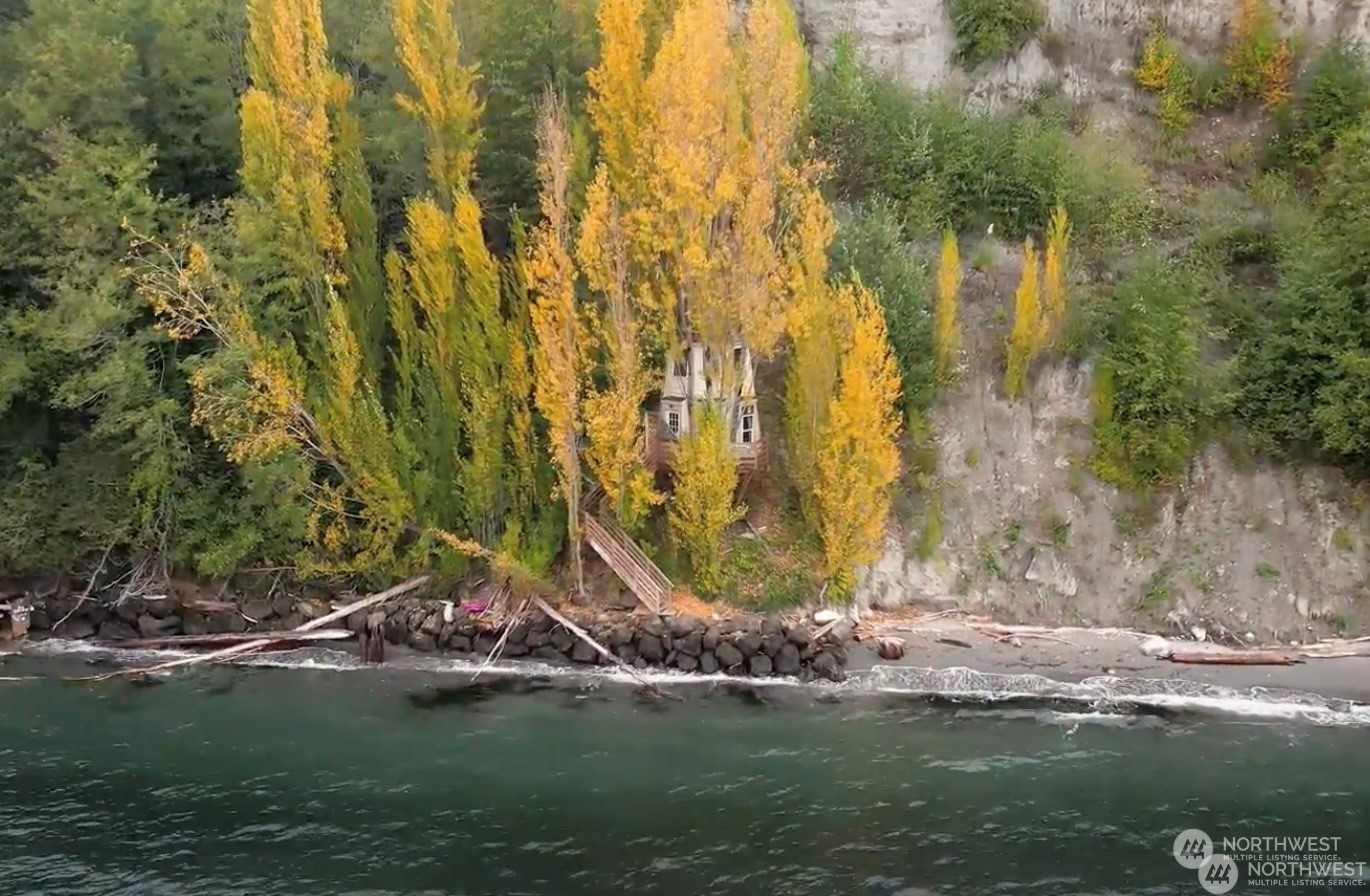 1705 Perkins Lane West Seattle, WA 98199 - Photo 6 of 28