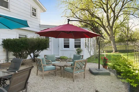 $449,999 | 1180 Dorchester Drive, Oconomowoc, WI 53066