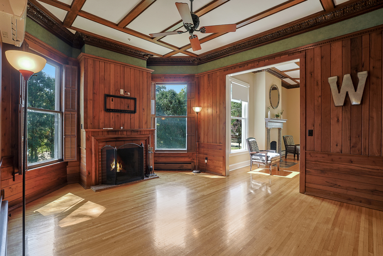 1045 North Spring Street Elgin, IL 60120 - Photo 13 of 47