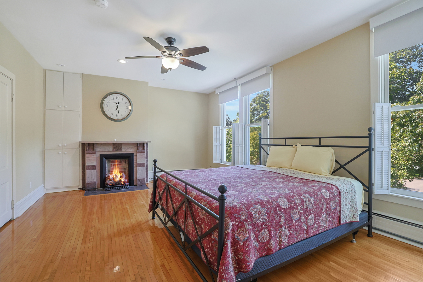 1045 North Spring Street Elgin, IL 60120 - Photo 22 of 47