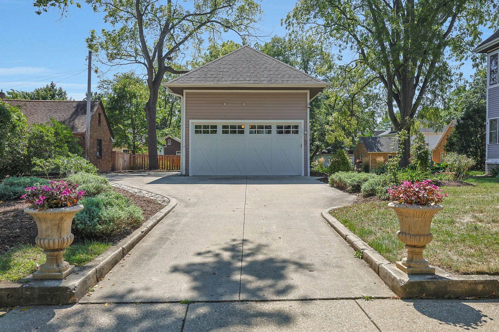 1045 North Spring Street Elgin, IL 60120 - Photo 43 of 47