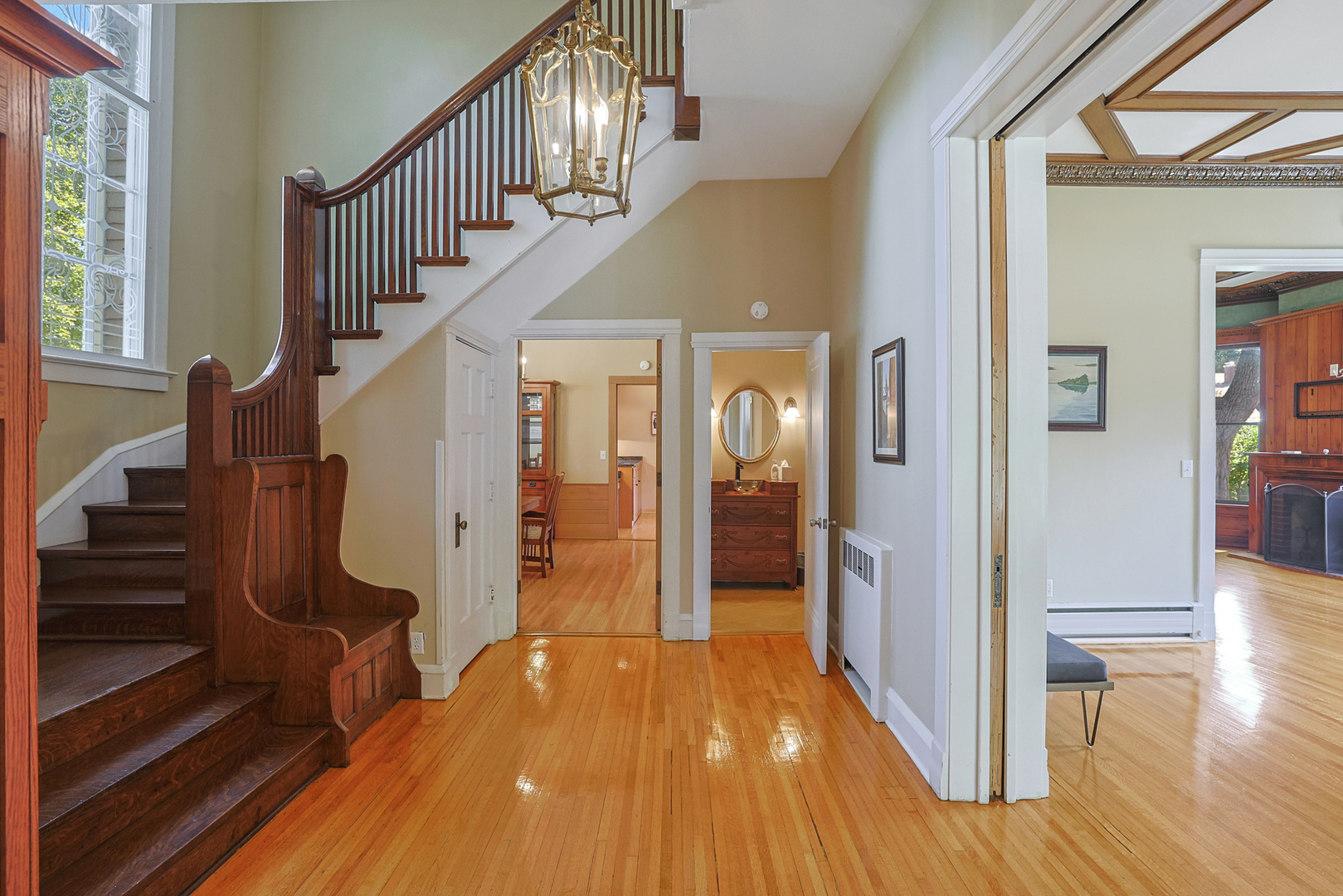 1045 North Spring Street Elgin, IL 60120 - Photo 6 of 47