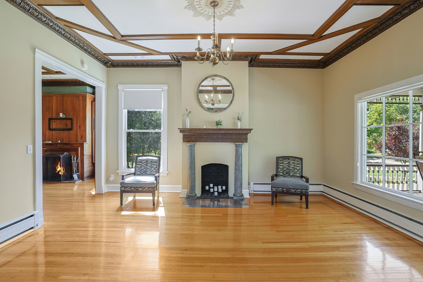 1045 North Spring Street Elgin, IL 60120 - Photo 9 of 47