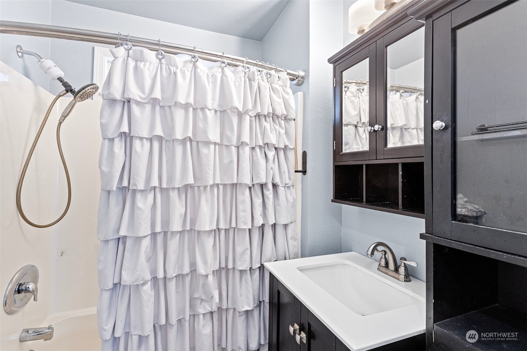 2327 Lexington Avenue Everett, WA 98203 - Photo 15 of 33