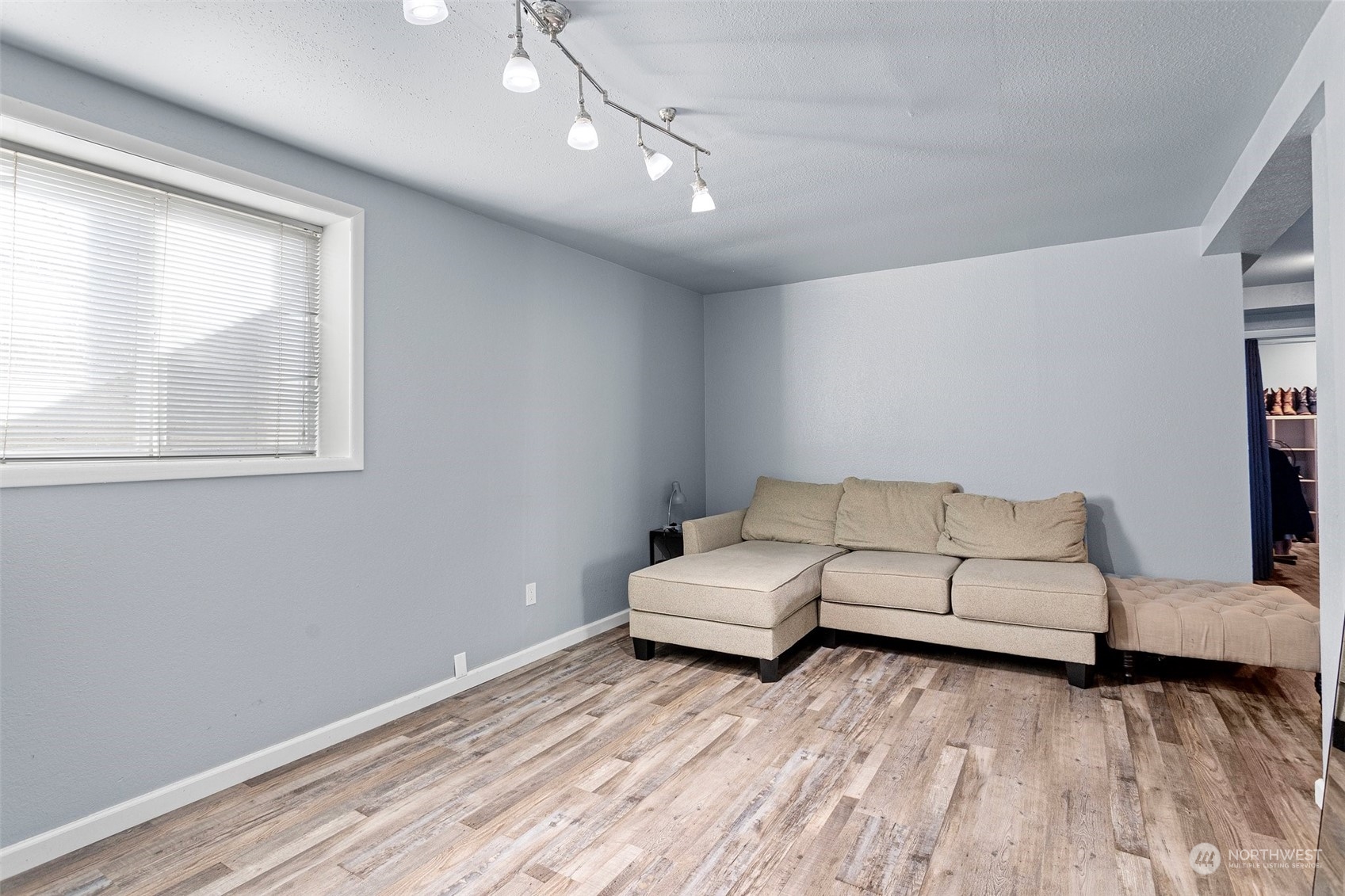 2327 Lexington Avenue Everett, WA 98203 - Photo 16 of 33