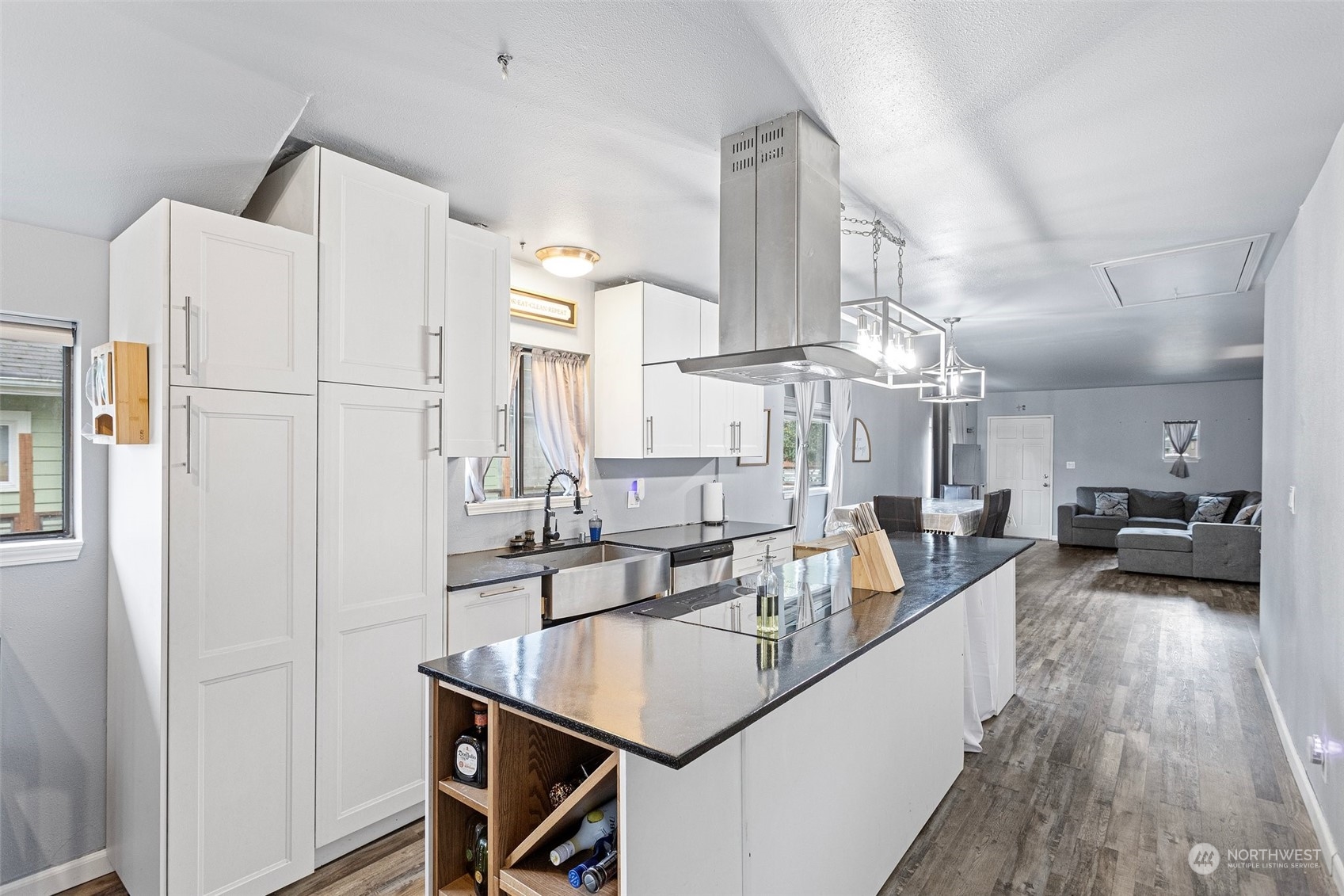 2327 Lexington Avenue Everett, WA 98203 - Photo 7 of 33