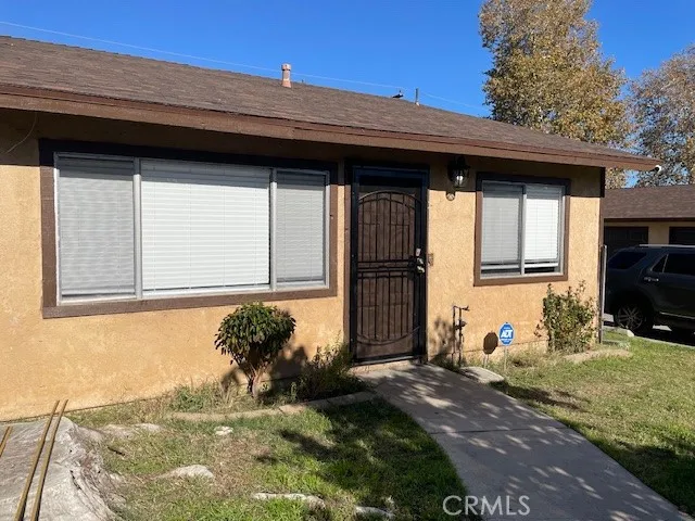 $2,000 | 320 North Poe Street, Unit C, Lake Elsinore, CA 92530