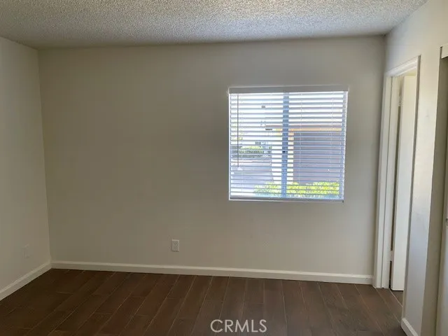 $2,000 | 320 North Poe Street, Unit C, Lake Elsinore, CA 92530