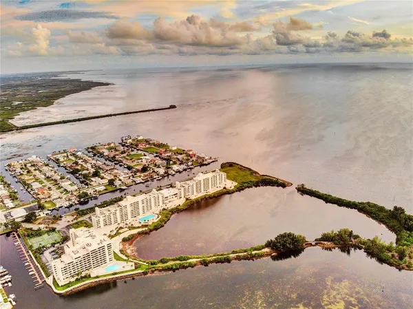 $2,300 | 6009 Sea Ranch Drive, Unit 707, Hudson, FL 34667
