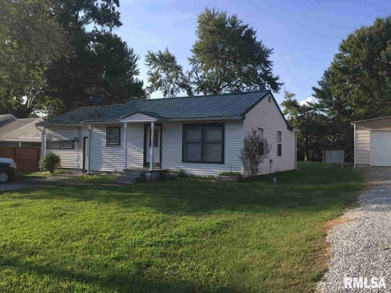 916 York Road Mount Vernon, IL 62864 - Photo 2 of 11