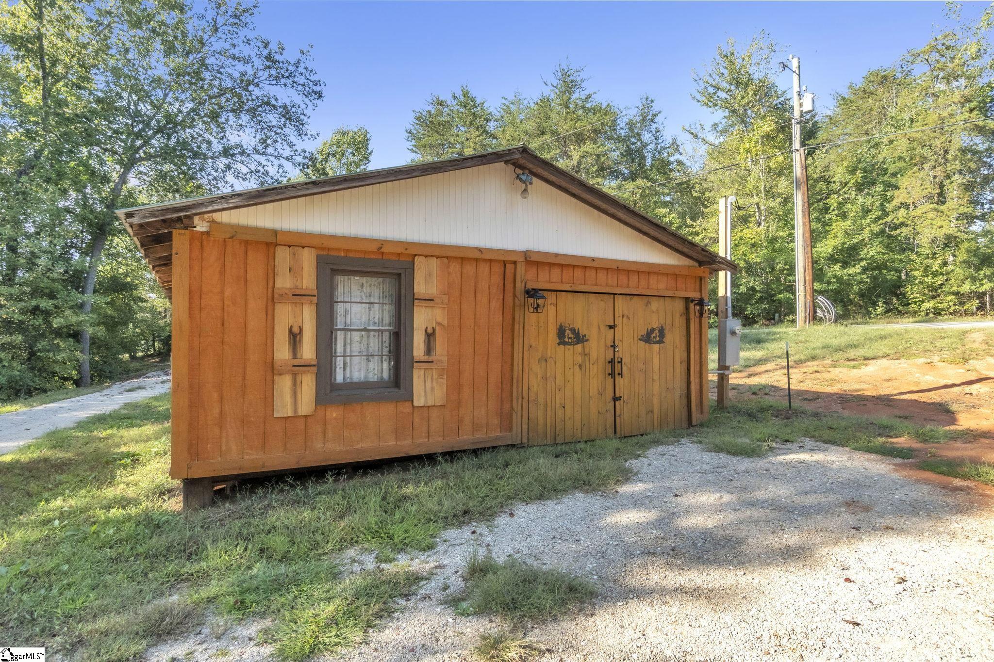4221 North Blue Ridge Drive Greer, SC 29651 - Photo 18 of 29 Gallery Image 18