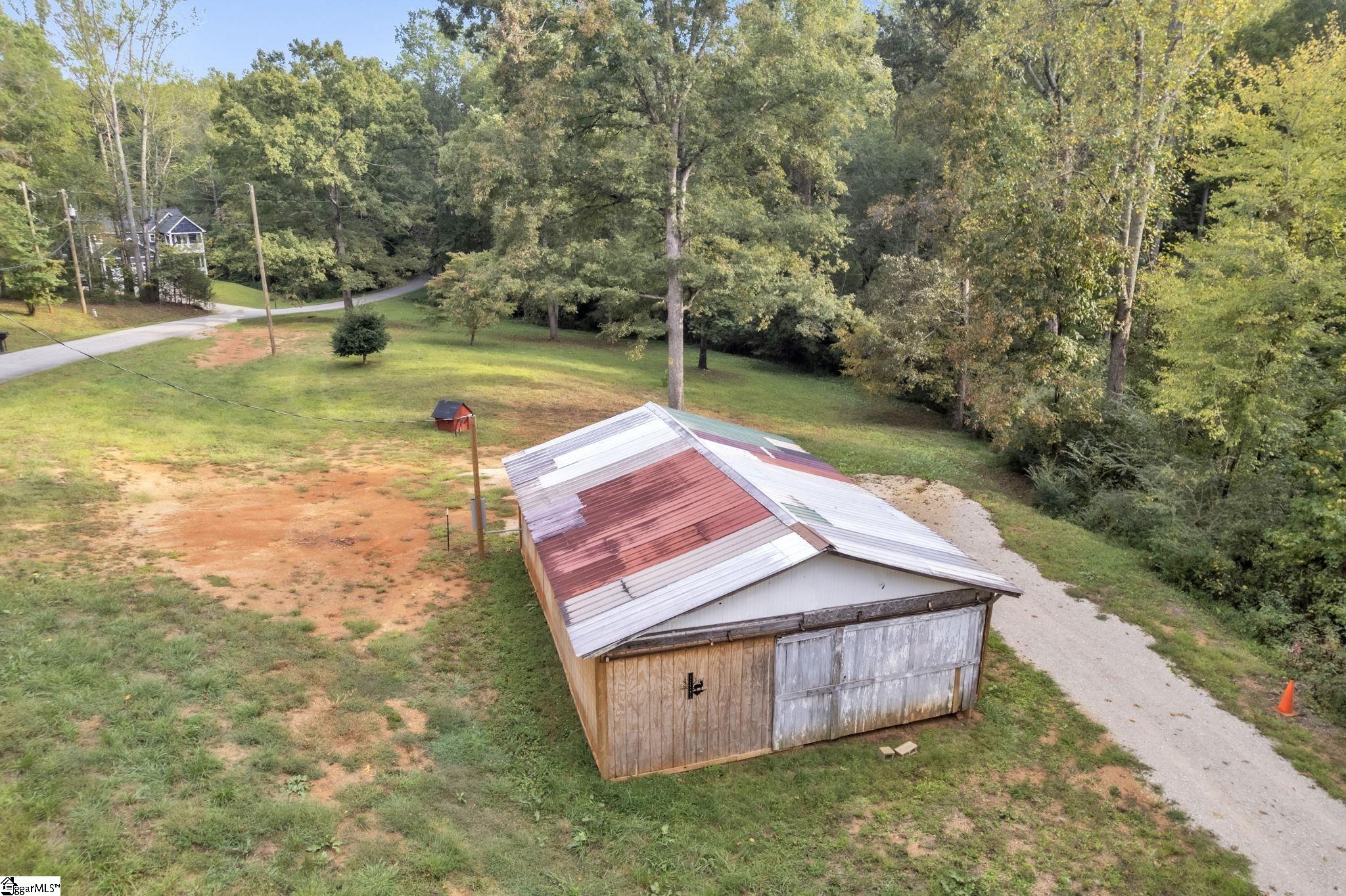 4221 North Blue Ridge Drive Greer, SC 29651 - Photo 6 of 29 Gallery Image 6