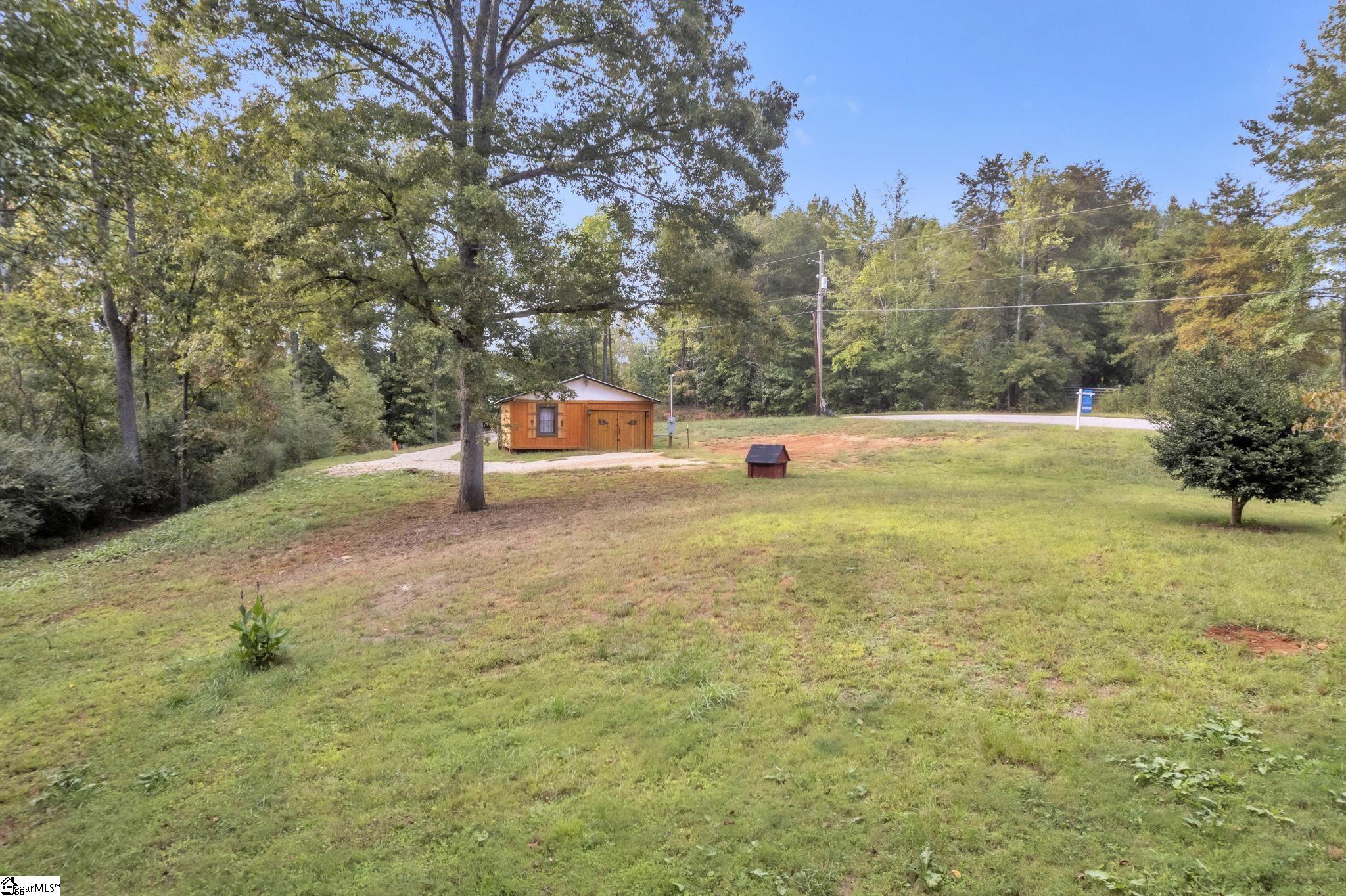 4221 North Blue Ridge Drive Greer, SC 29651 - Photo 8 of 29 Gallery Image 8