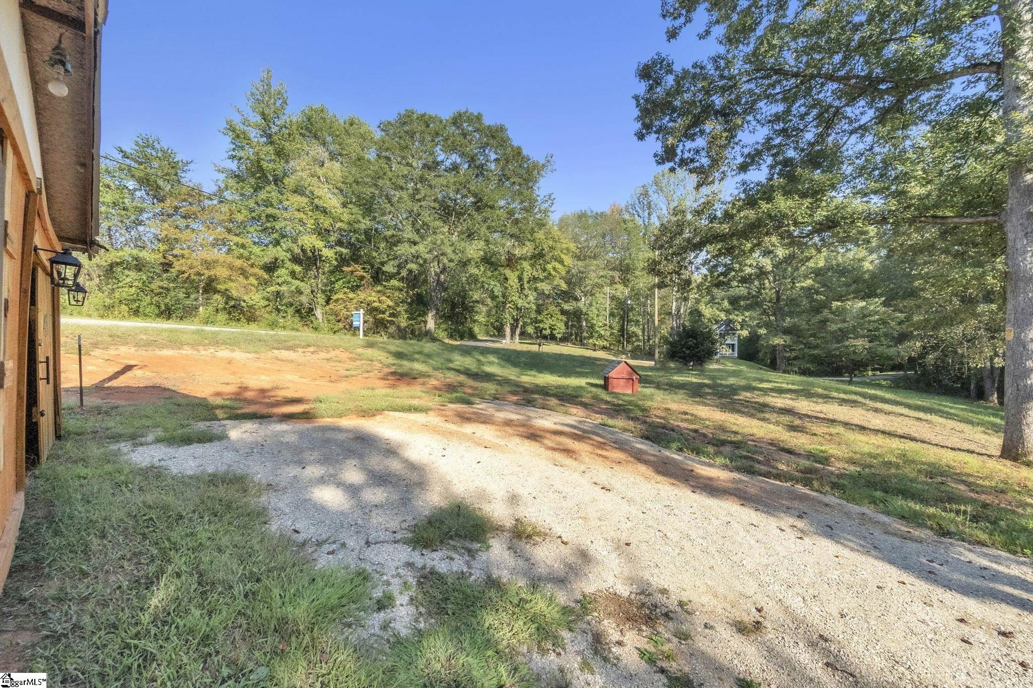 4221 North Blue Ridge Drive Greer, SC 29651 - Photo 9 of 29 Gallery Image 9