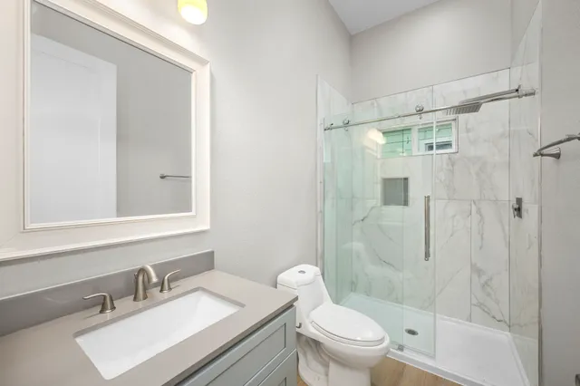 $2,300 | 2310 Detering Street, Unit A, Houston, TX 77007