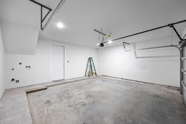 $2,300 | 2310 Detering Street, Unit A, Houston, TX 77007