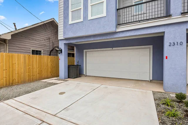 $2,300 | 2310 Detering Street, Unit A, Houston, TX 77007