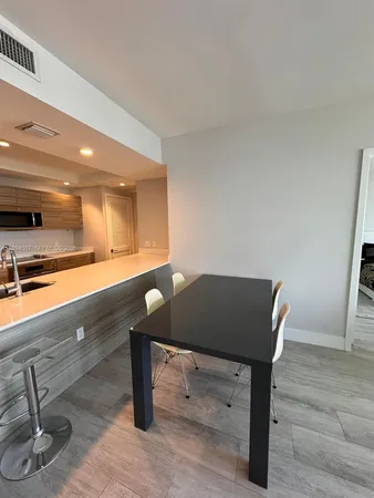 $5,500 | 121 Northeast 34th Street, Unit 807, Miami, FL 33137