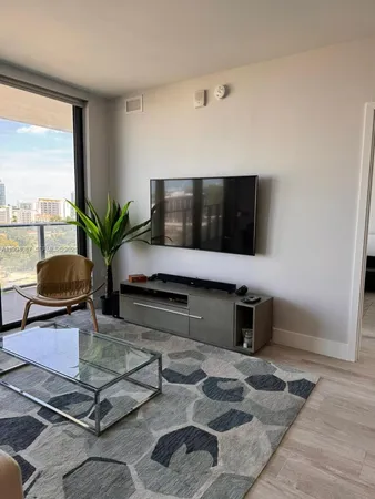 $5,500 | 121 Northeast 34th Street, Unit 807, Miami, FL 33137