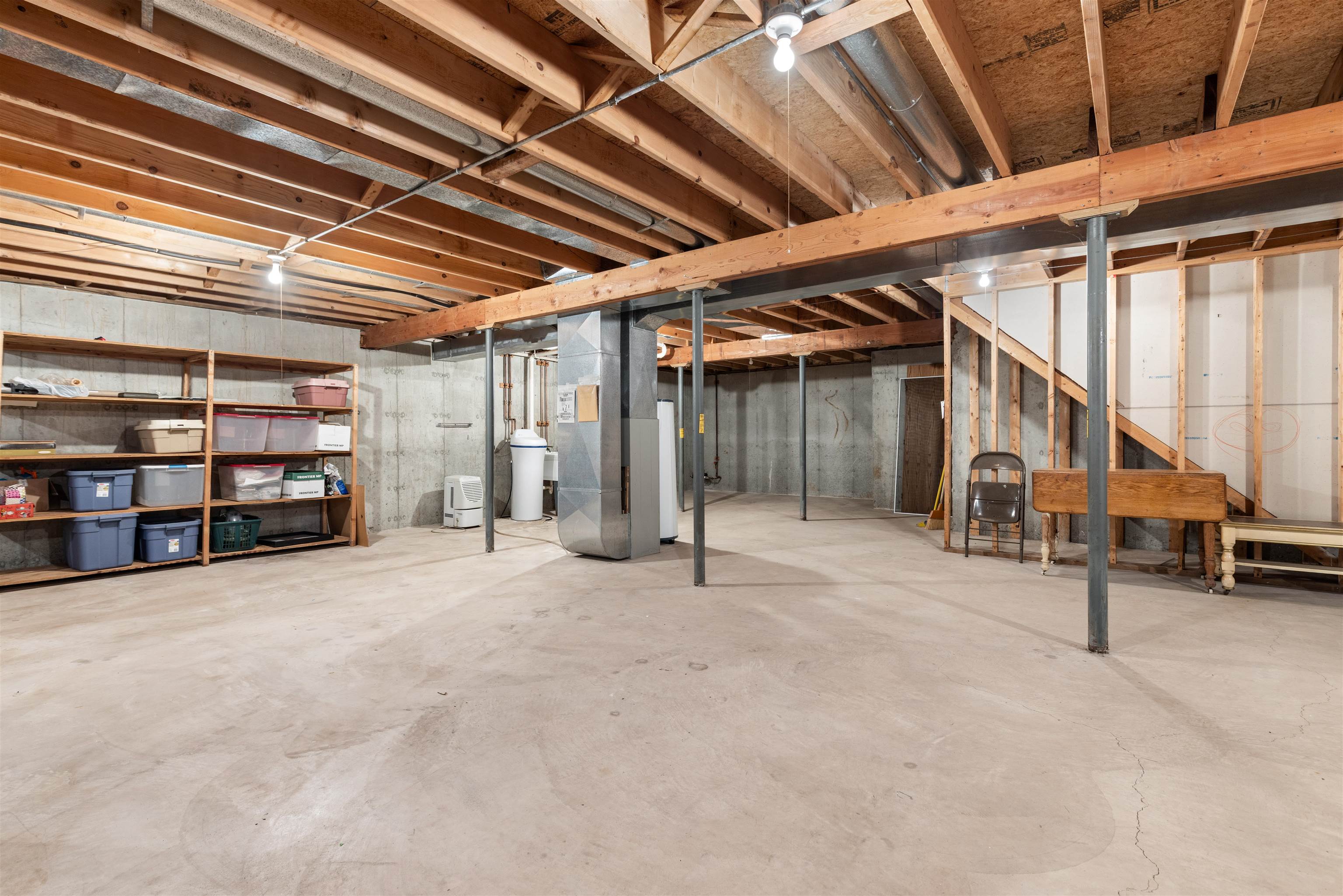 6644 North Point Road Rockford, IL 61108 - Photo 16 of 19 a view of an empty room with closet