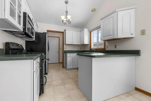 $210,000 | 6644 North Point Road, Rockford, IL 61108