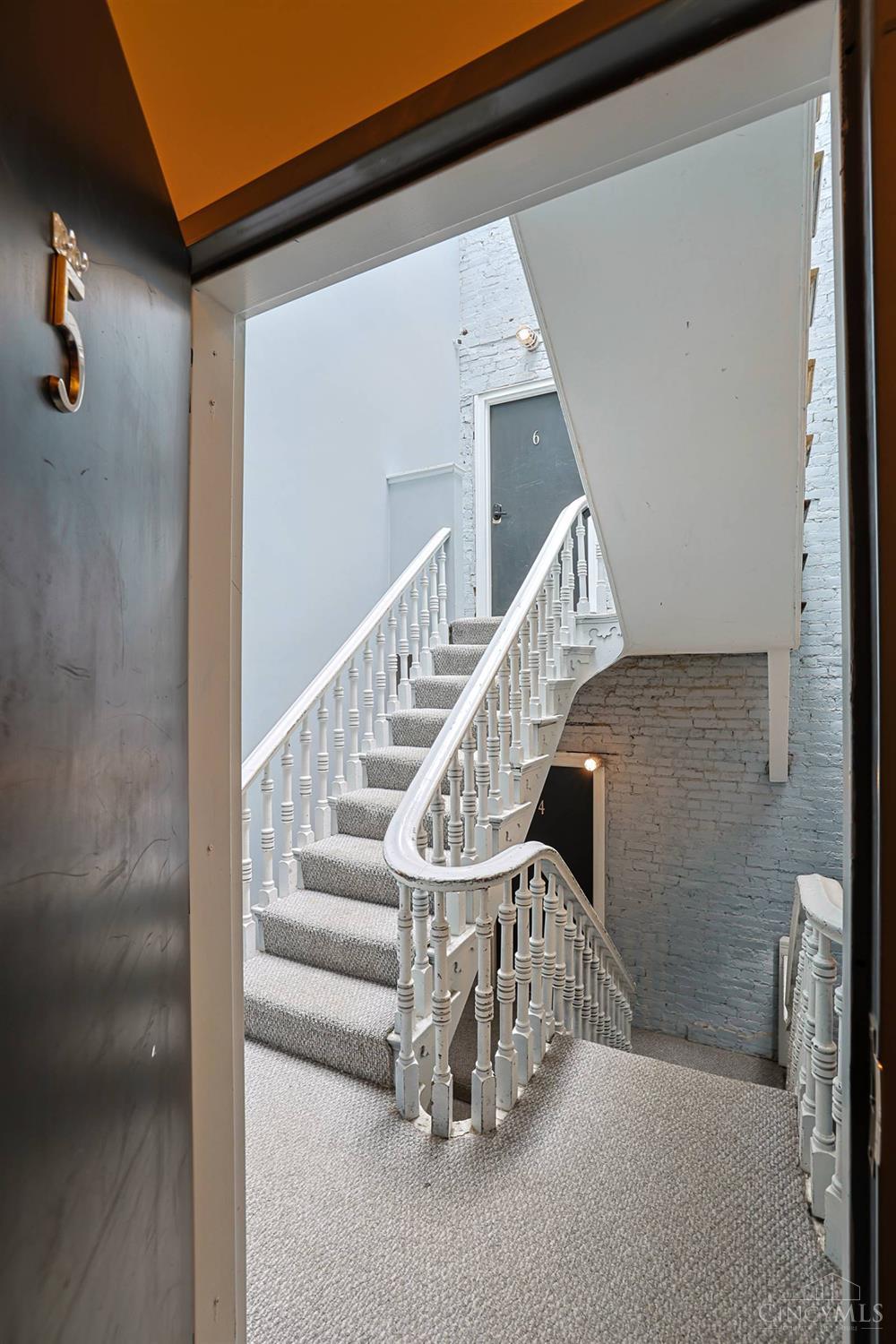 724 Main Street, Unit 5 Cincinnati, OH 45202 - Photo 4 of 21