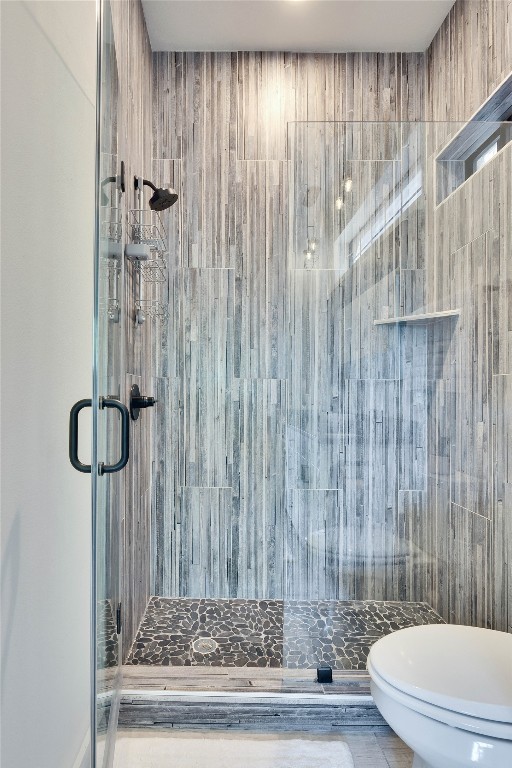 808 Lydia Street Austin, TX 78702 - Photo 29 of 40 a bathroom with a shower