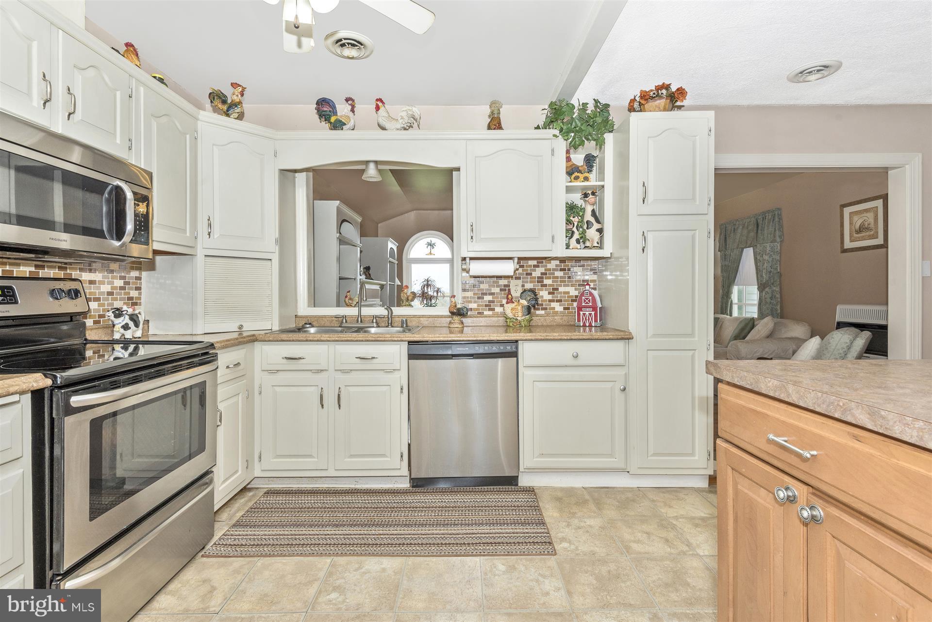3217 Hooper Road New Windsor, MD 21776 - Photo 14 of 30 Kitchen
